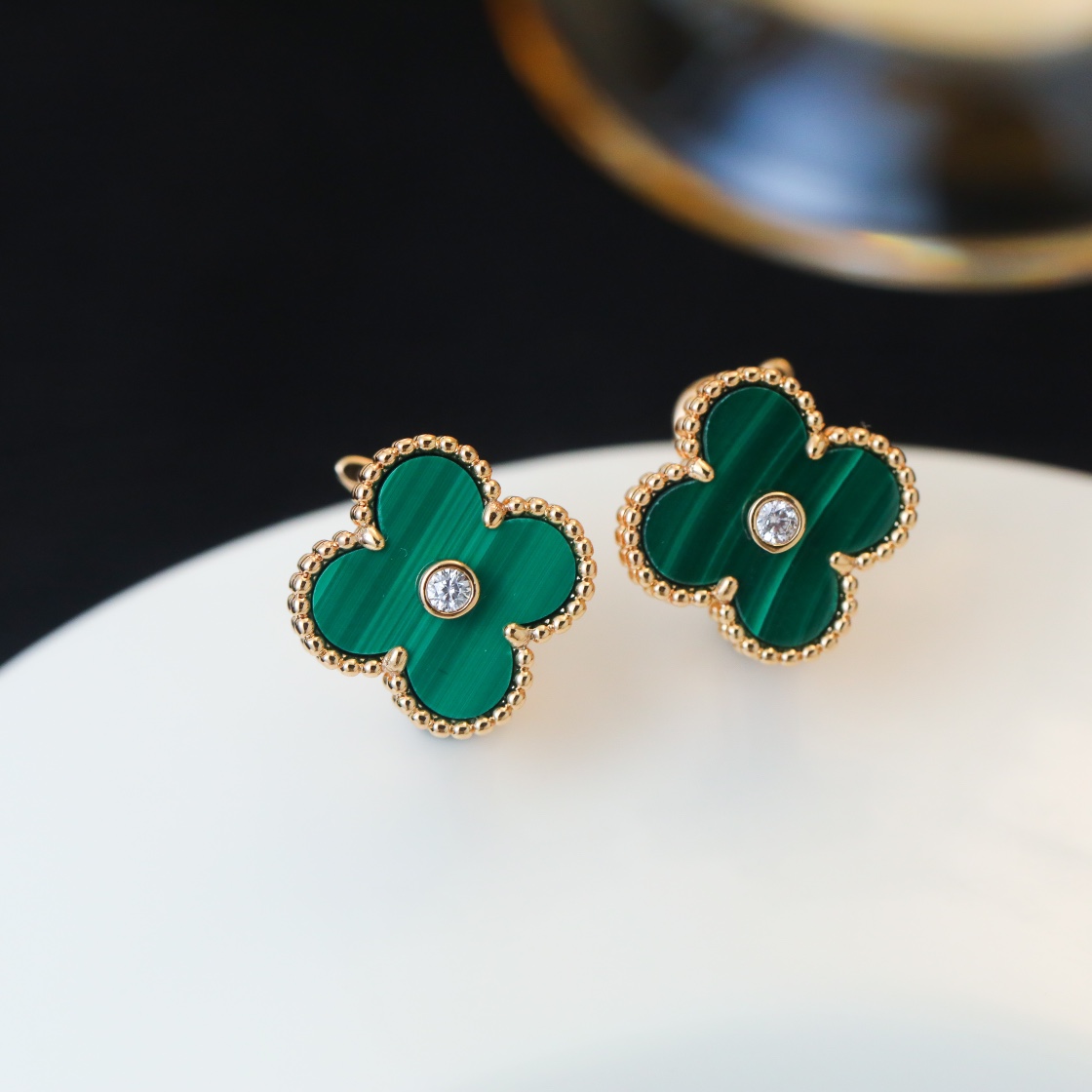 Alhambra Earrings with a Diamond