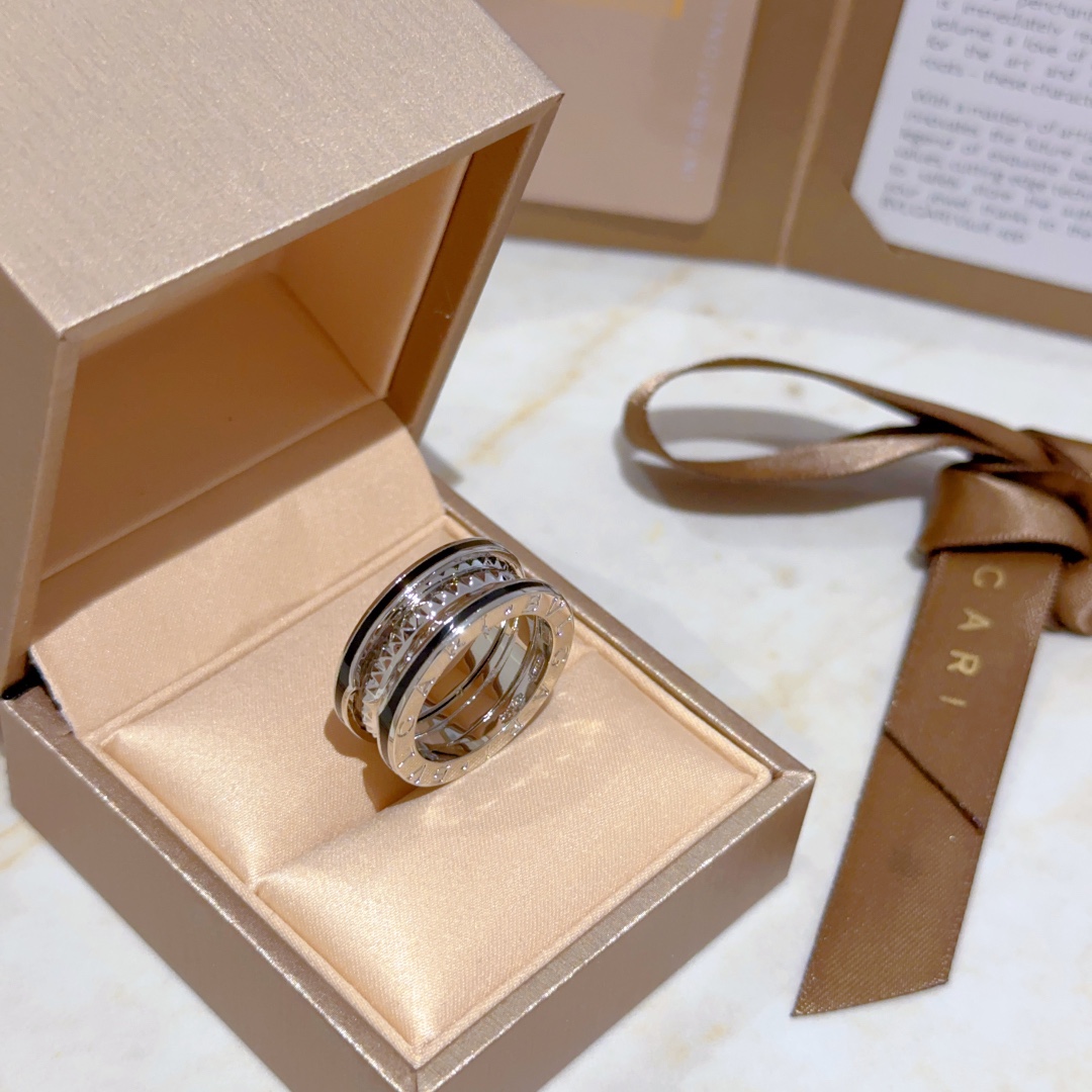 Round Rhombus Ring
