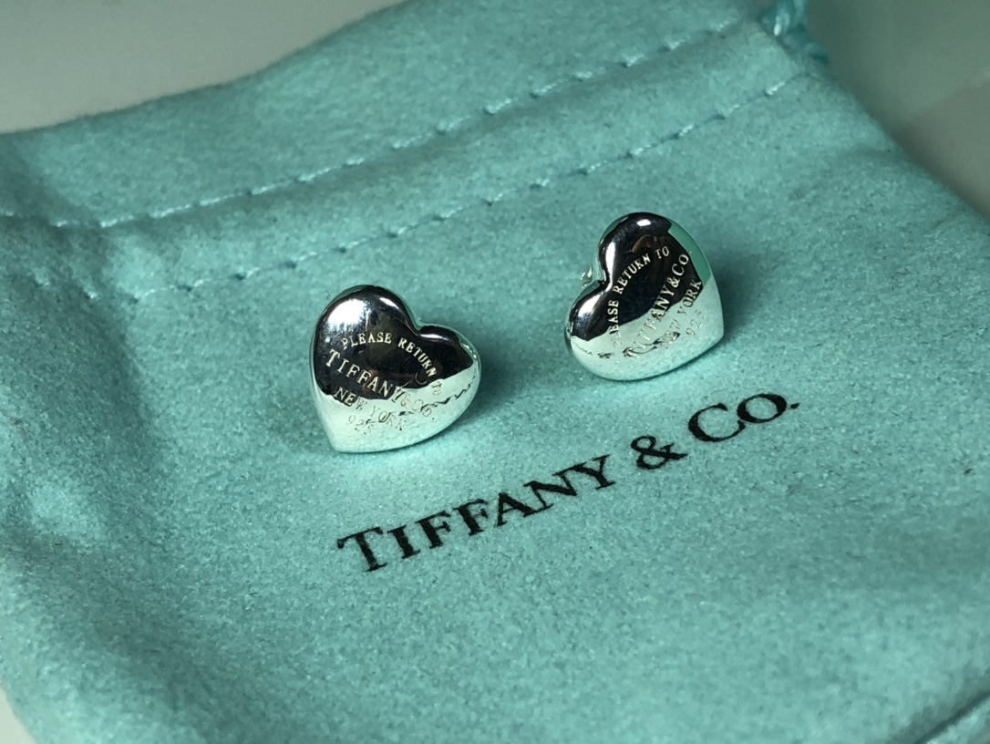 Peach Heart Earrings