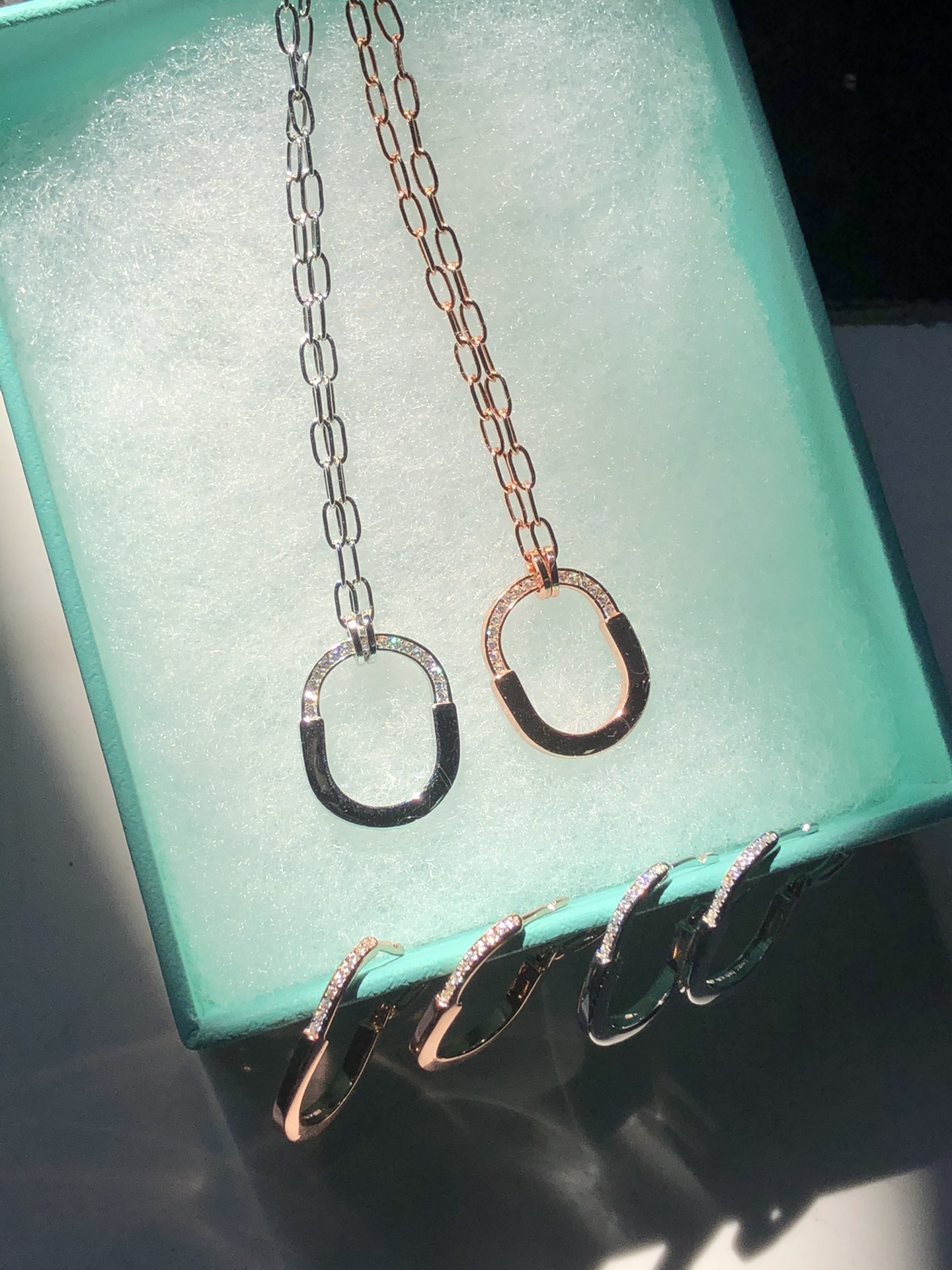 Lock Nceklace with Diamonds