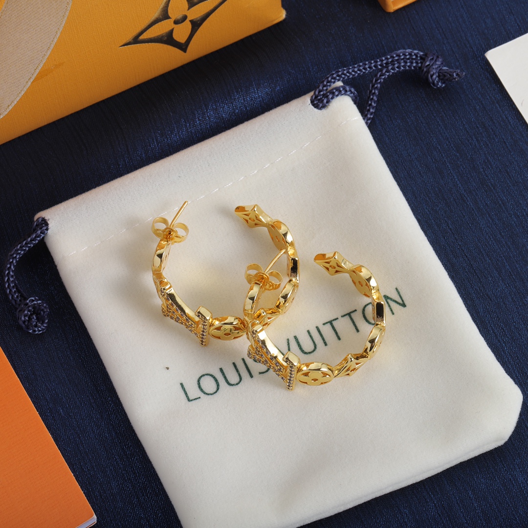 LV Word Flower Earrings with Diamonds
