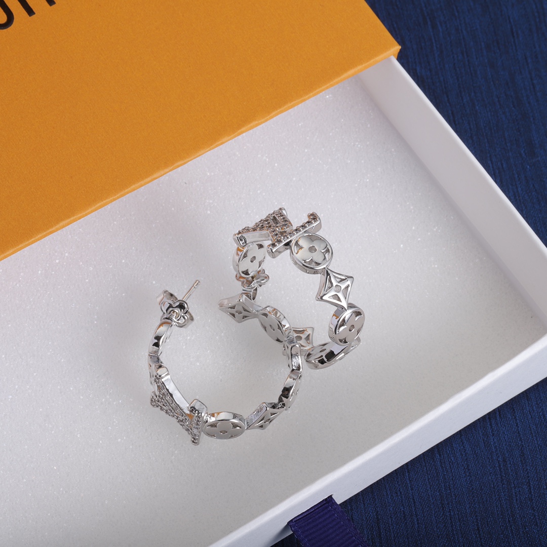 LV Word Flower Earrings with Diamonds